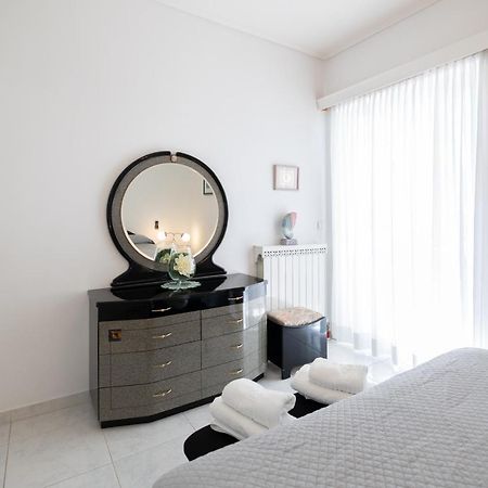 Seaside Penthouse In Kalamata Dış mekan fotoğraf